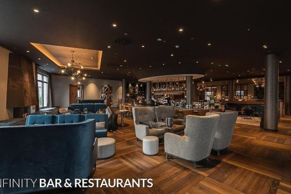 INFINITY Hotel & Conference Resort Munich