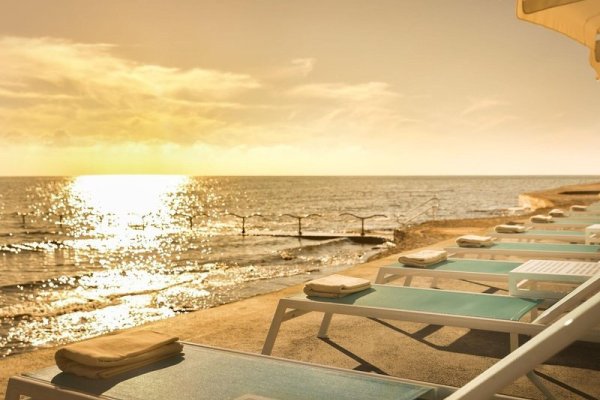 Rivalmare Boutique Hotel