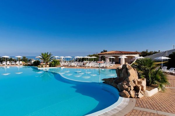 La Plage Hotel & Resort