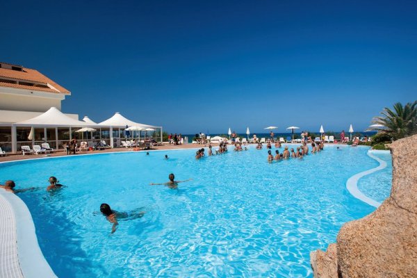 La Plage Hotel & Resort