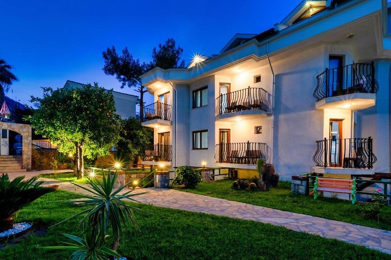 Ata Lagoon Beach Hotel