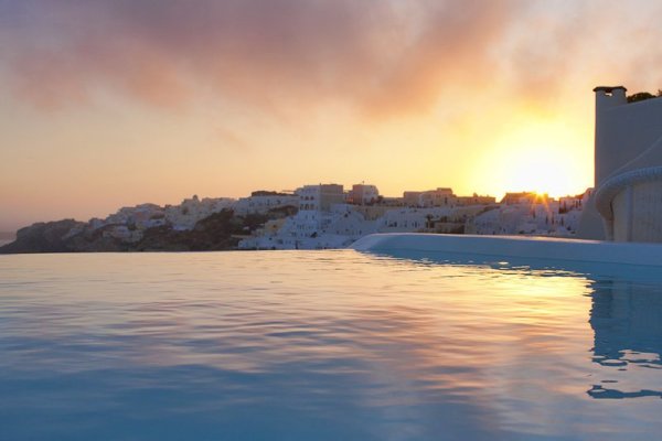 Canaves Oia Suites