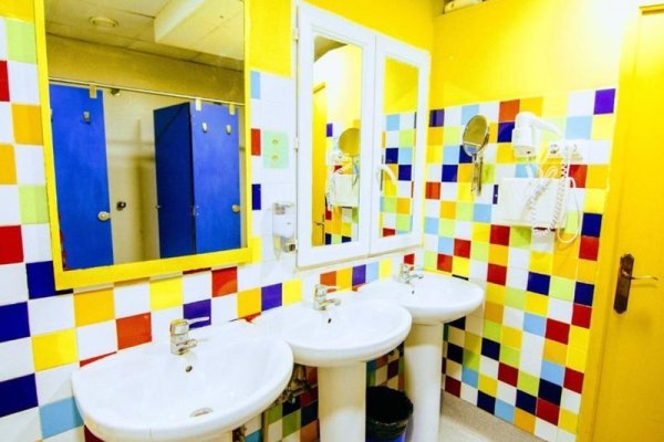 Red Nest Youth Hostel