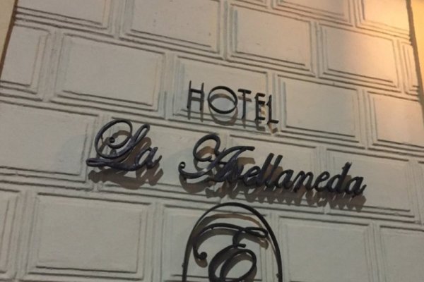 Hotel E La Avellaneda