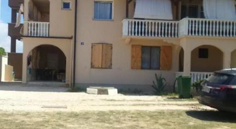 Apartments Ninske Vodice