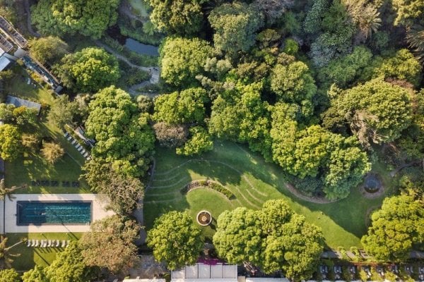 Vineyard Hotel