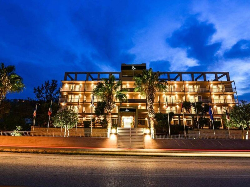 CHC Aqua Mare Resort