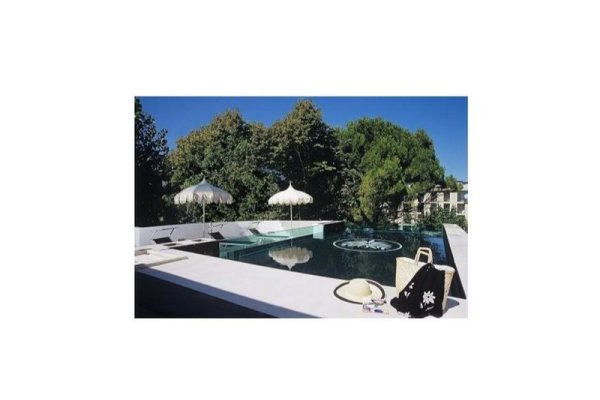 M Glamour Hotel