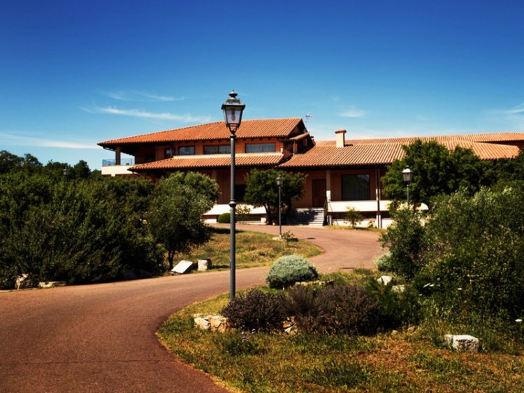 Sa Rocca Hotel & Resort