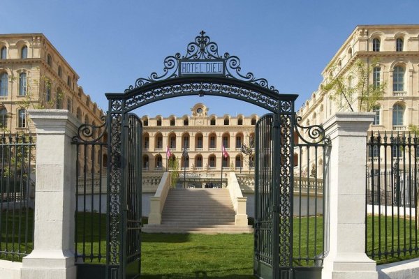 Intercontinental Marseille  Dieu