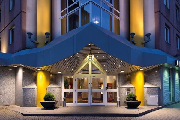 Leonardo Hotel Köln