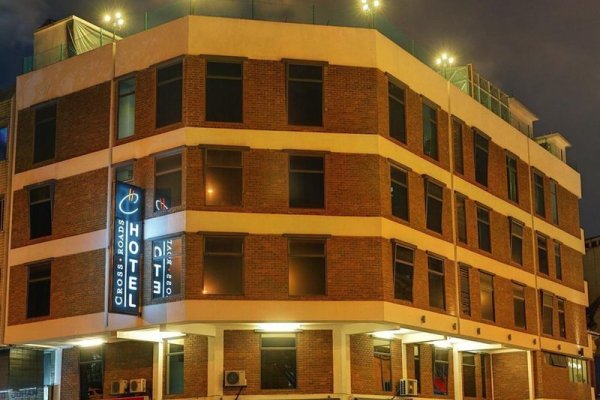 Crossroads Hotel