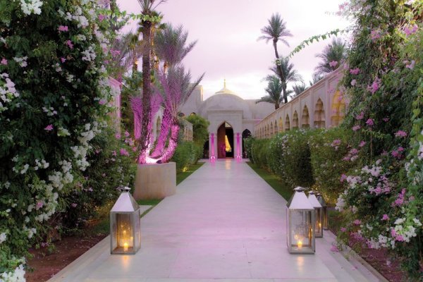 Palais Namaskar