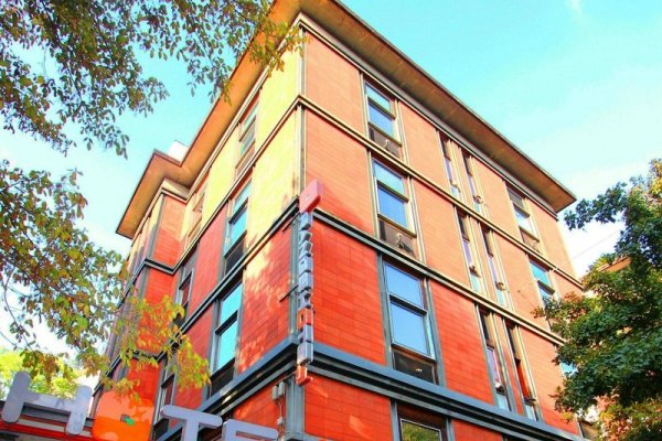 Orange Hotel