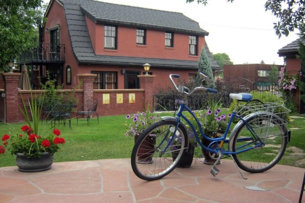 Chamberlin Inn Cody