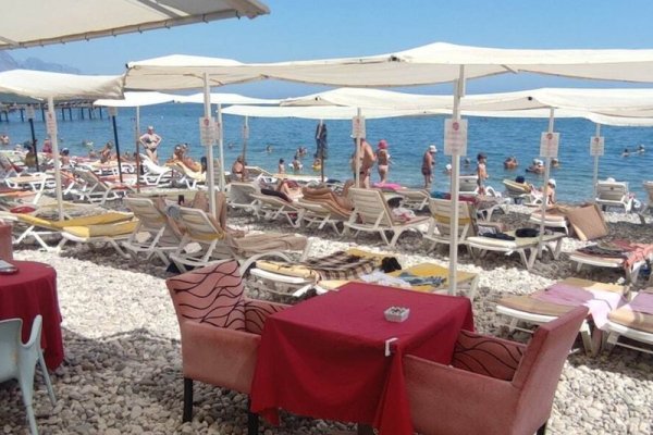 Romeo Beach Hotel
