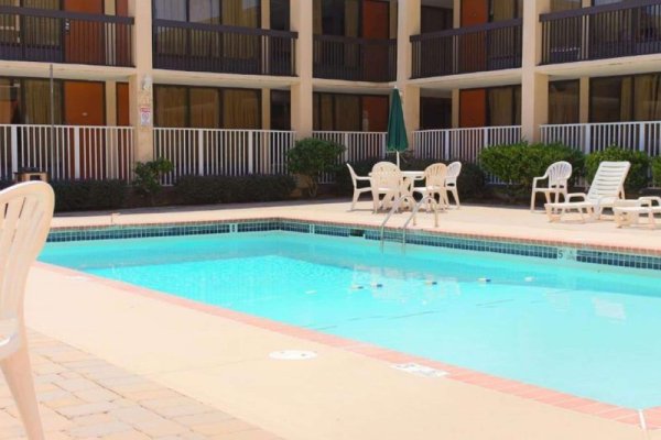Wyndham Garden Atlanta Airport
