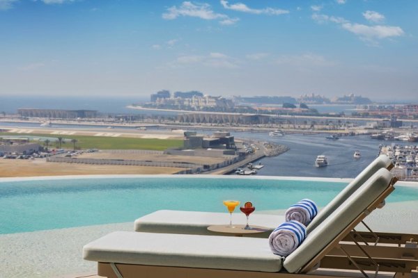 Ciel Dubai Marina, Vignette Collection