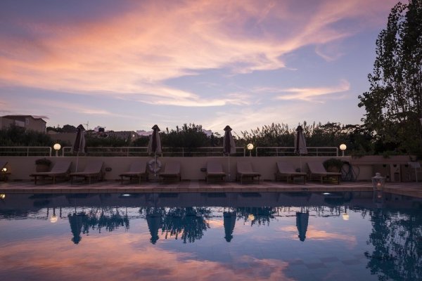 Oscar Suites & Village