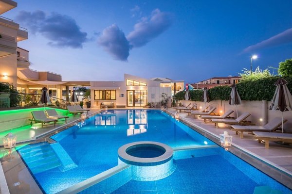 Oscar Suites & Village