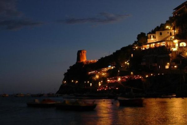 Alfonso A Mare