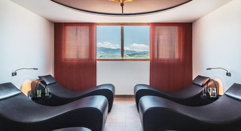 Art & Design Hotel Napura