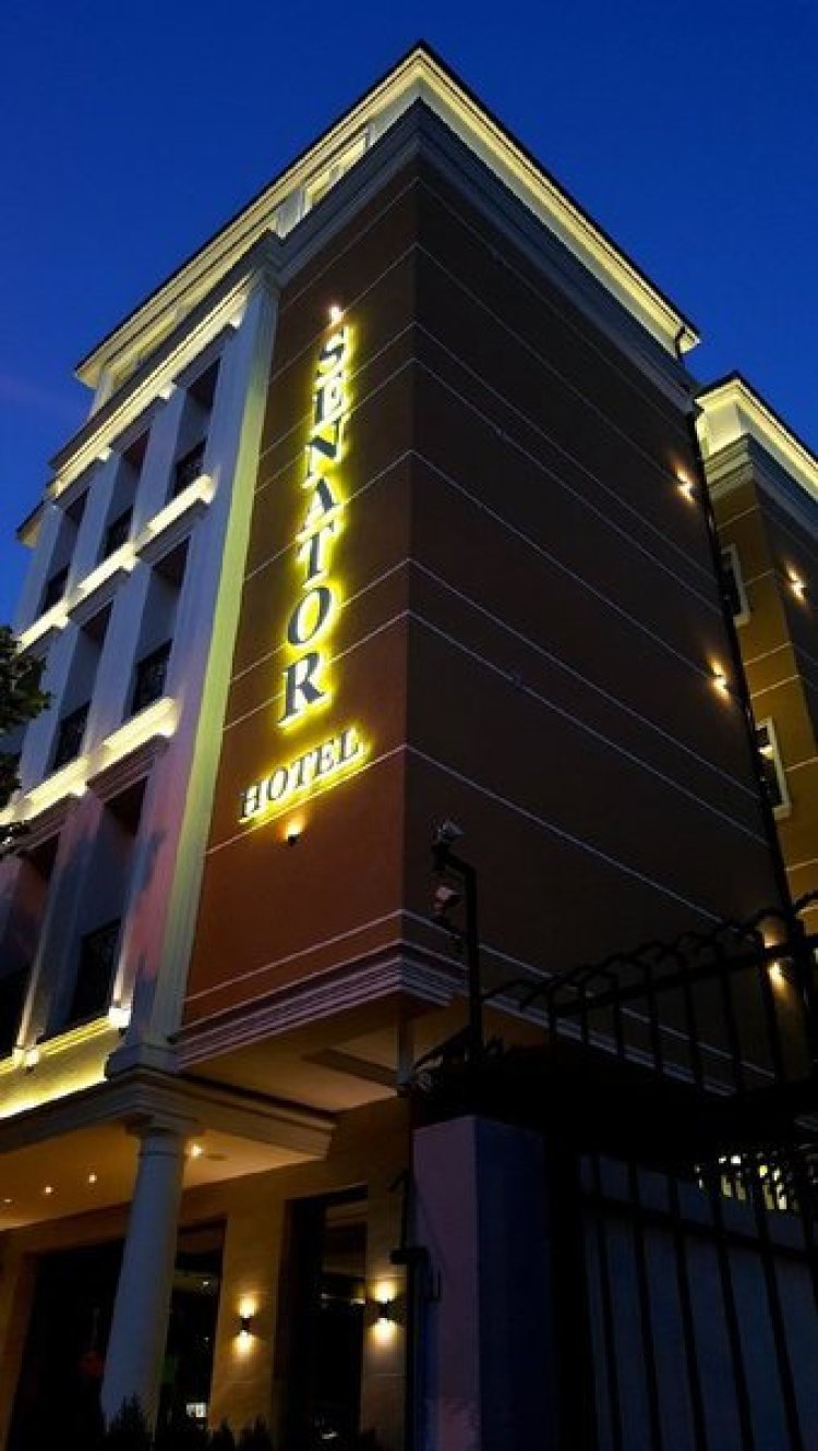 Senator Hotel
