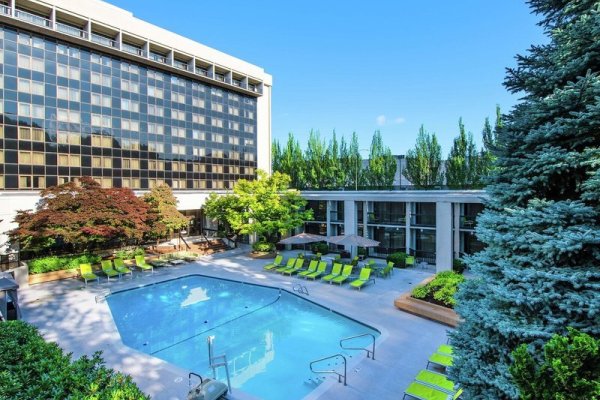 DoubleTree by Hilton Hotel Portland