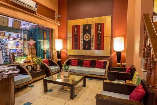 Parasol Hotel Chiang Mai By Compass Hospitality