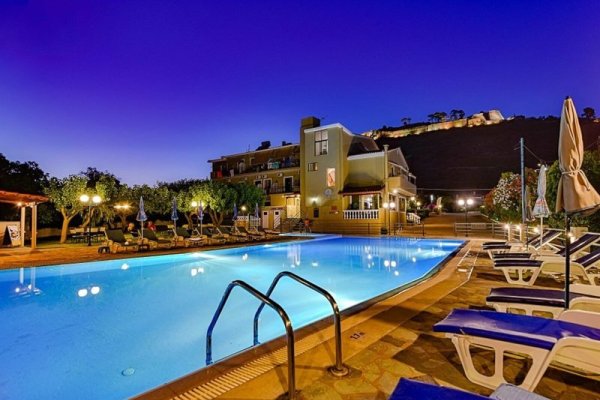 Ionis Hotel