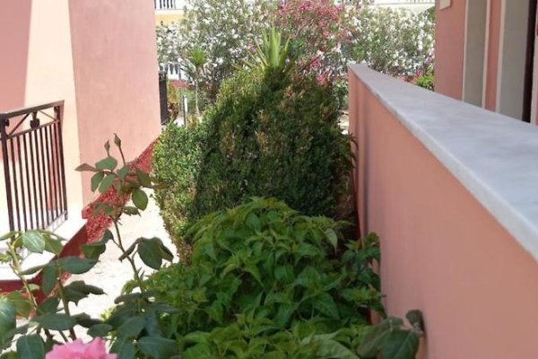 Kostas Apartments