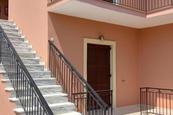 Kostas Apartments