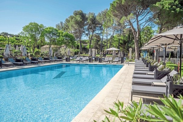 Hôtel Le Vallon de Valrugues & Spa