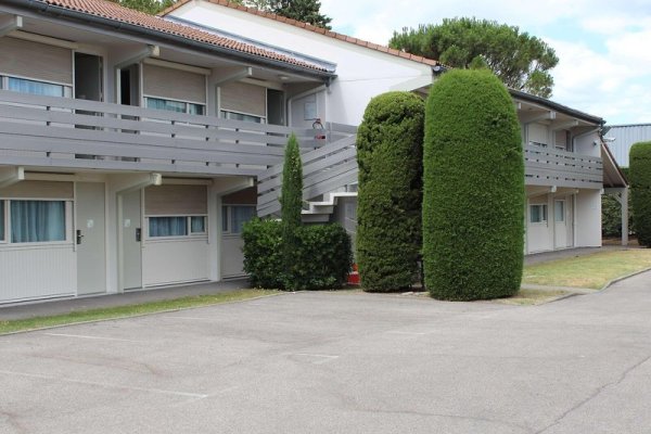 B&B HOTEL Avignon Sud Parc des Expositions
