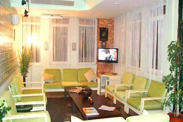 Mera Park Hotel