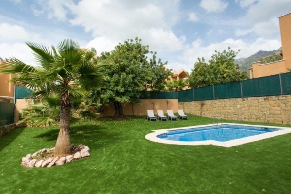 Villas Altos de Marbella
