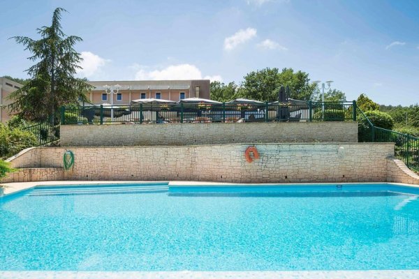 Hôtel Ibis Antibes Sophia Antipolis
