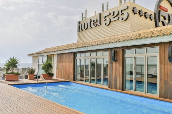 Hotel 525