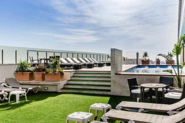 Hotel 525