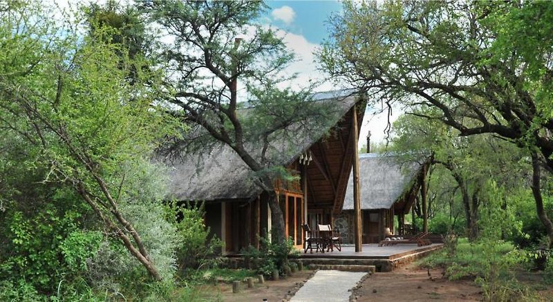 Black Rhino Game Lodge