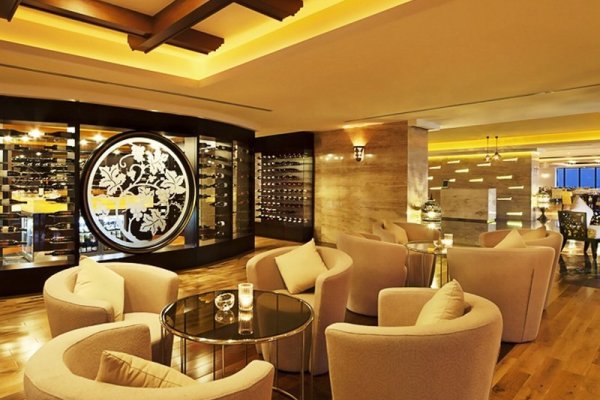 Park Regis Kris Kin Hotel