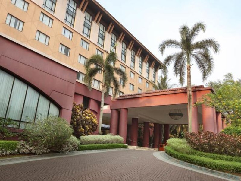 Aryaduta Lippo Village