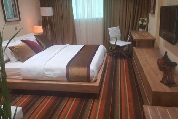 Al Mansour Plaza Hotel