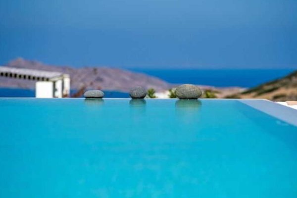 Naoussa Hills Boutique Resort