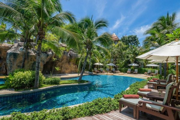 Royal Muang Samui Villas   