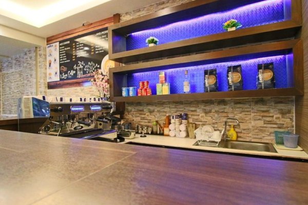 Good Nice Hotel