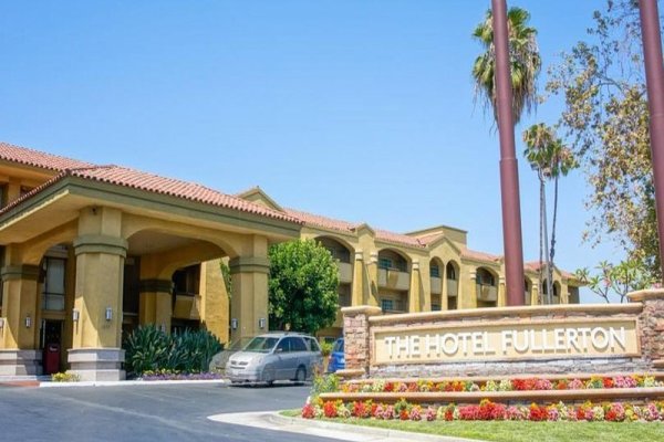 The Hotel Fullerton