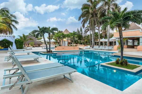 Omni Puerto Aventuras Beach Resort