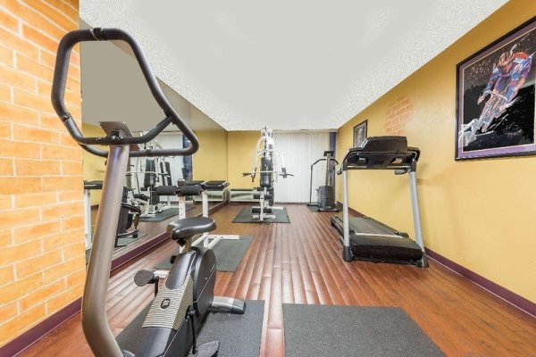 Ramada Dallas Love Field Airport