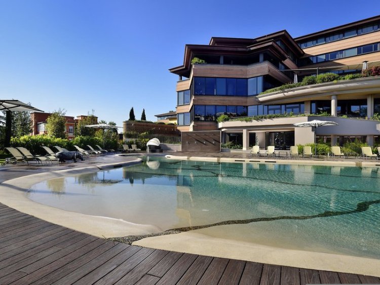 A.Roma Lifestyle Hotel